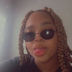 Meet your Posher, Hope